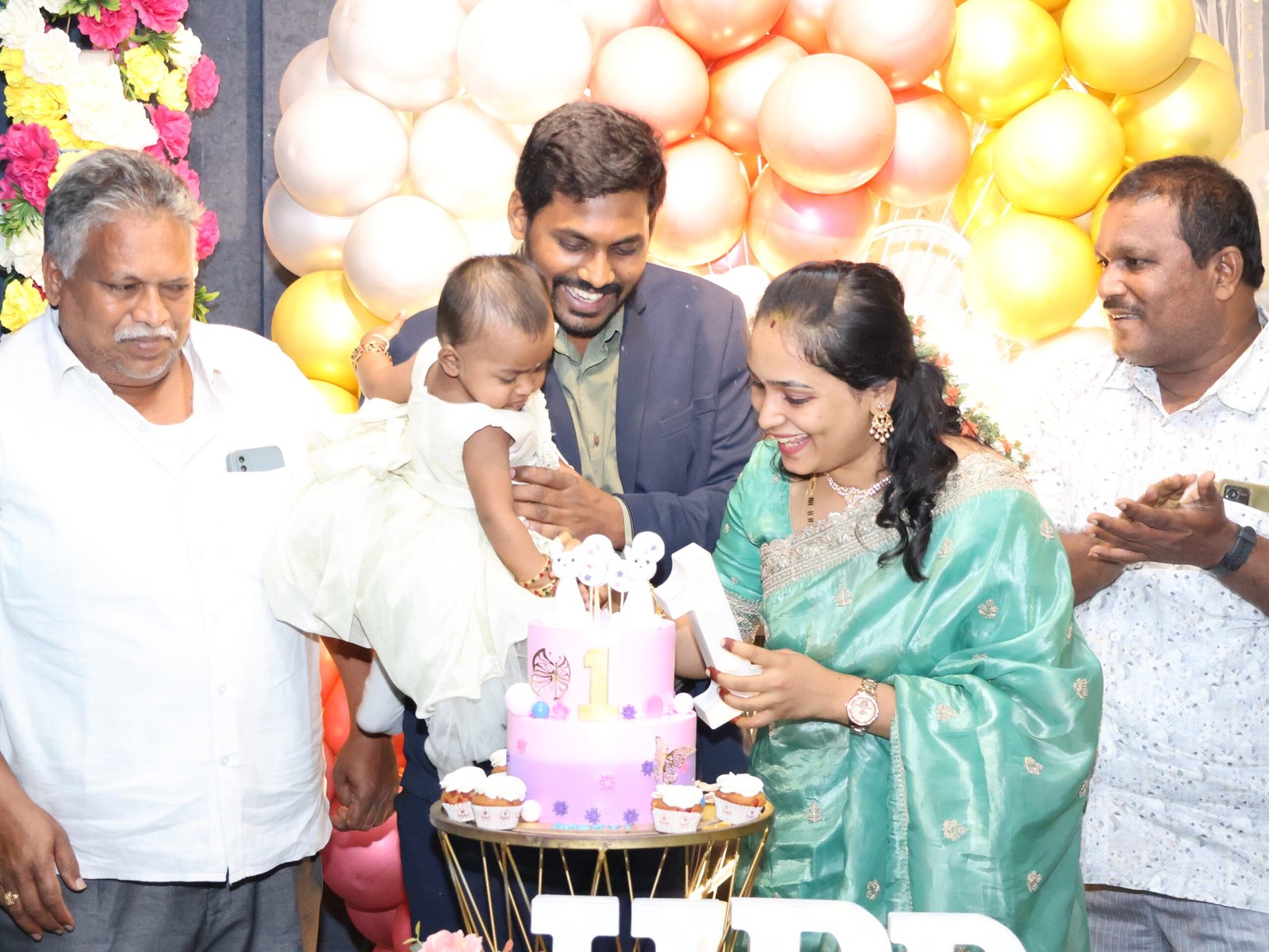 Image gallery marquee